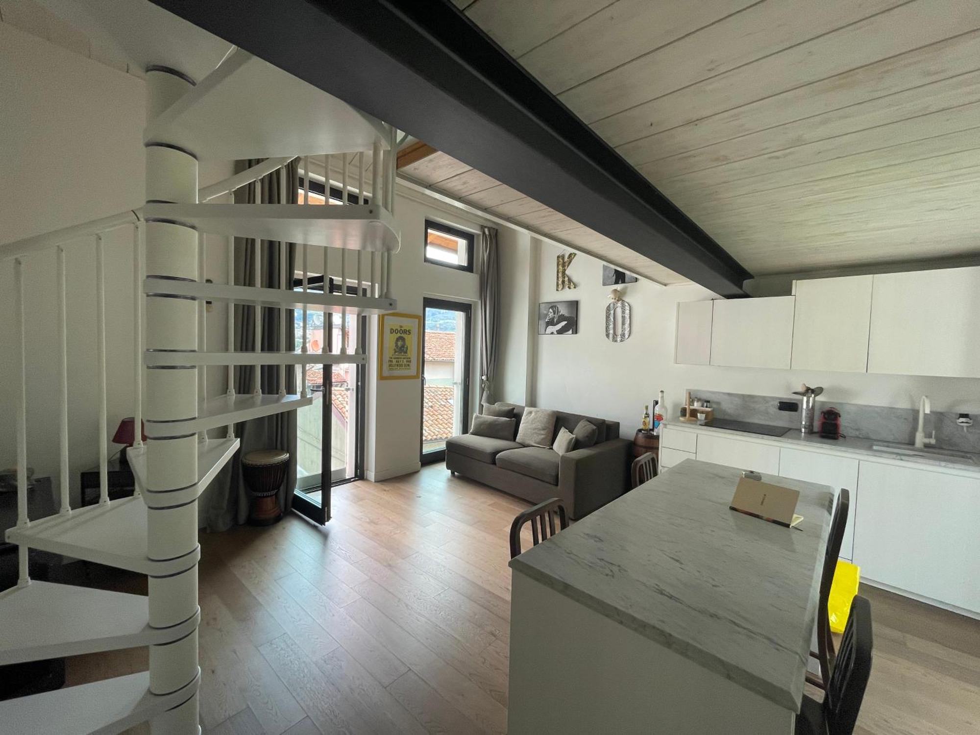 Appartamento Casa P Malgrate Esterno foto