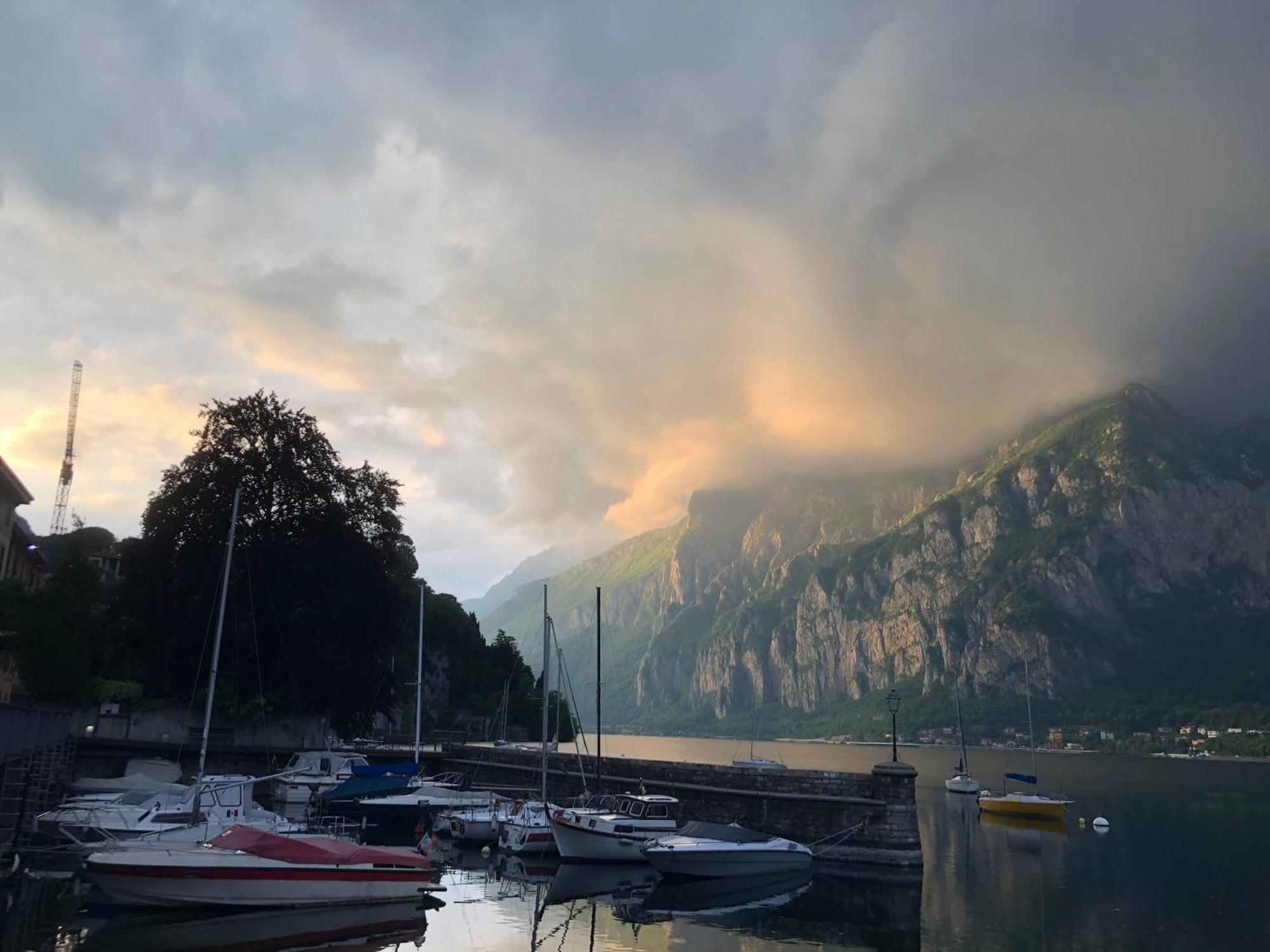 Appartamento Casa P Malgrate Esterno foto